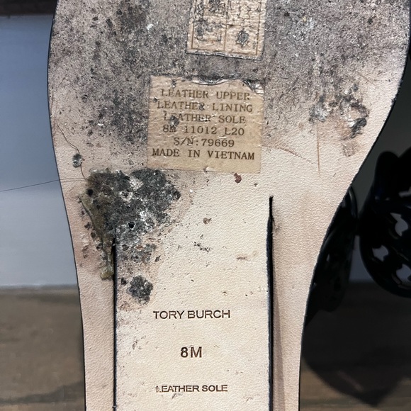 ***SOLD*** Tory Burch Tiny Miller Sandal. Black size 8 - Picture 5 of 8